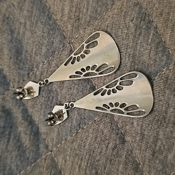 Silver drop earrings - Picture 2 of 3